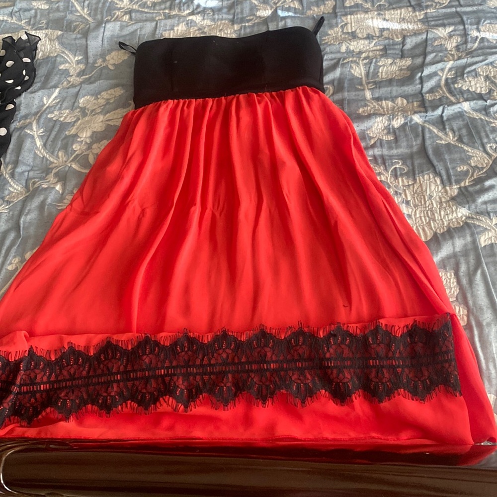 Beautiful red dress for a special occasion or just to go out. Size L for $4